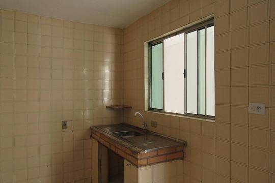 Cozinha de casa à venda com 2 quartos, 249m² em Padroeira, Osasco