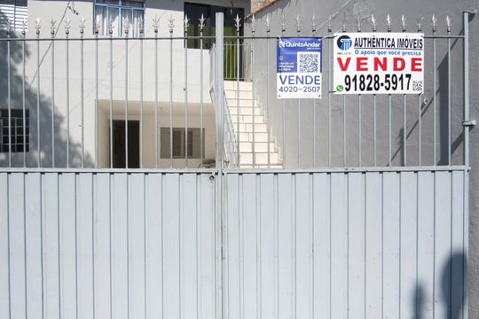 Fachada de casa à venda com 2 quartos, 249m² em Padroeira, Osasco