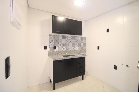 Cozinha de kitnet/studio para alugar com 1 quarto, 23m² em Socorro, São Paulo