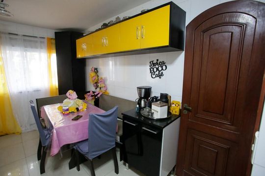 Cozinha de casa de condomínio à venda com 3 quartos, 380m² em Taquara, Rio de Janeiro