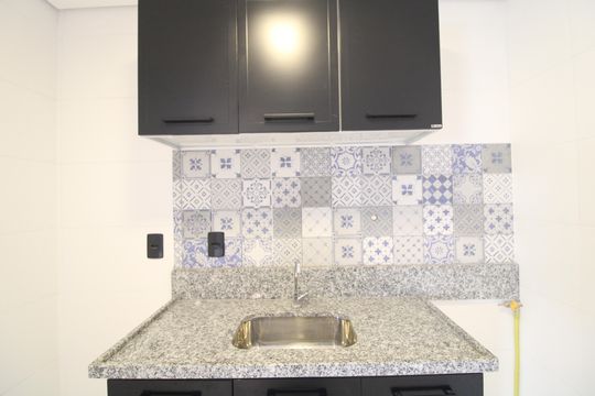 Cozinha de kitnet/studio para alugar com 1 quarto, 22m² em Socorro, São Paulo