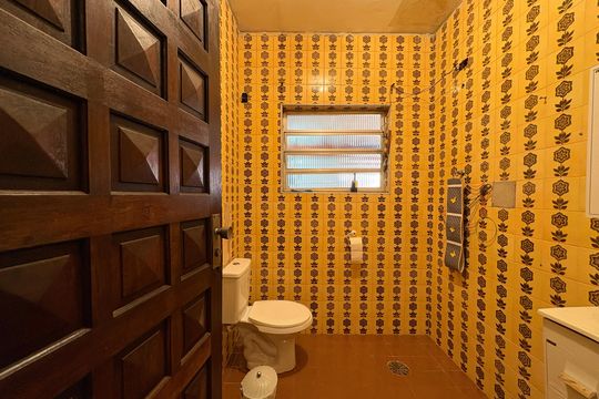 Banheiro suíte 4 de casa à venda com 5 quartos, 320m² em Vila Valparaíso, Santo André