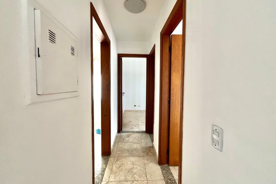 Corredor de apartamento à venda com 2 quartos, 56m² em Vila Santa Catarina, São Paulo