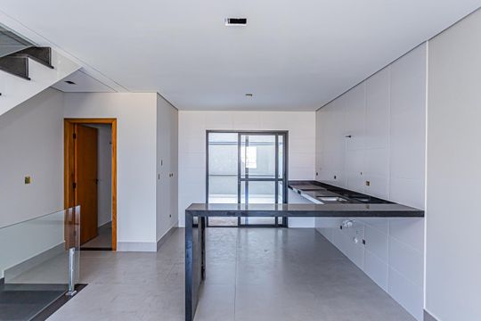 Cozinha de casa à venda com 3 quartos, 150m² em São Domingos, São Paulo