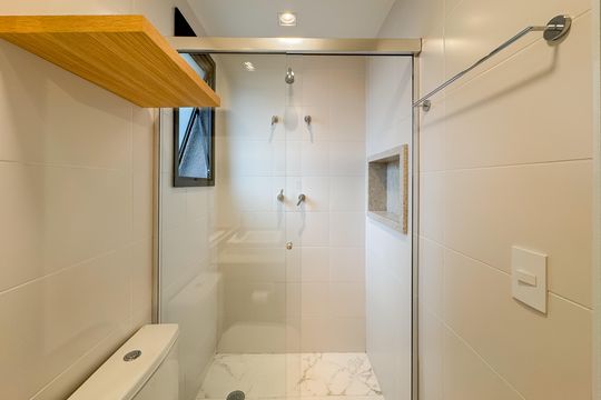 Banheiro de kitnet/studio à venda com 1 quarto, 24m² em Vila Mariana, São Paulo