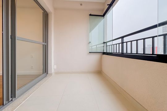 Varanda de kitnet/studio à venda com 1 quarto, 32m² em Sacomã, São Paulo
