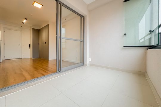 Varanda de kitnet/studio à venda com 1 quarto, 32m² em Sacomã, São Paulo