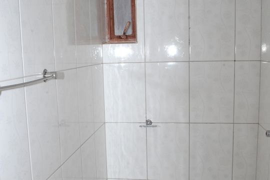 Banheiro Social de casa para alugar com 2 quartos, 85m² em Novo Alvorada, Belo Horizonte