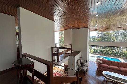 Casa de Condomínio para alugar com 4 quartos, 400m² em Morada dos Pássaros, Barueri