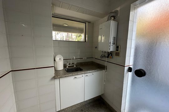 Área de Serviço de casa de condomínio para alugar com 4 quartos, 400m² em Morada dos Pássaros, Barueri