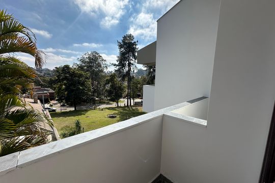 Sacada da Suíte 2 de casa de condomínio para alugar com 4 quartos, 400m² em Morada dos Pássaros, Barueri