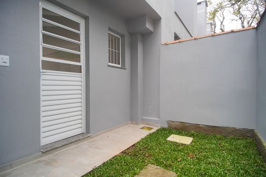 Quintal de casa à venda com 2 quartos, 67m² em São Jorge, Novo Hamburgo