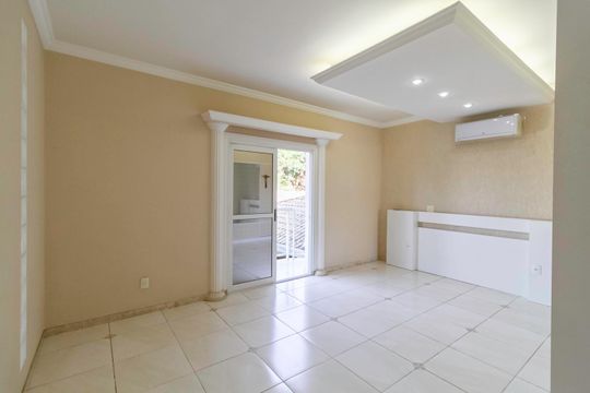 Suíte de casa à venda com 4 quartos, 560m² em Bandeirantes (pampulha), Belo Horizonte