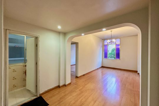 Apartamento para alugar com 1 quarto, 53m² em Catete, Rio de Janeiro