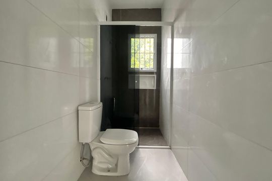 Banheiro Social de casa à venda com 2 quartos, 67m² em São Jorge, Novo Hamburgo