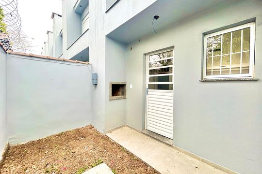 Pátio de casa à venda com 2 quartos, 67m² em São Jorge, Novo Hamburgo
