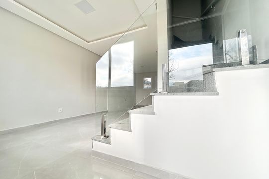Sala de casa à venda com 2 quartos, 67m² em São Jorge, Novo Hamburgo