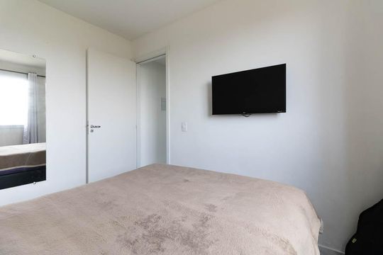 Quarto 1 de apartamento à venda com 2 quartos, 40m² em Parque Bristol, São Paulo
