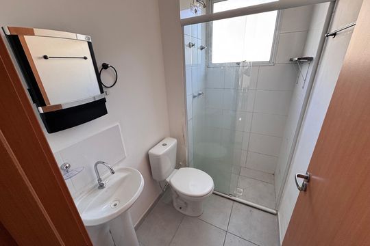 Banheiro de apartamento à venda com 2 quartos, 41m² em Feitoria, São Leopoldo