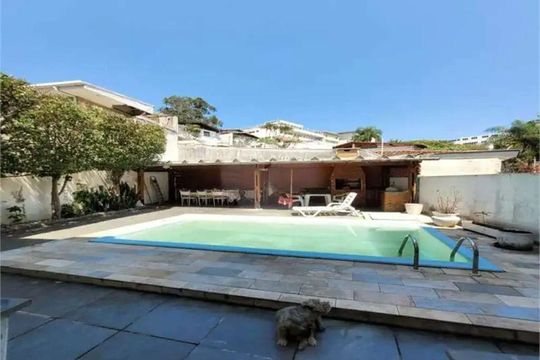 Casa à venda com 6 quartos, 274m² em Lapa, São Paulo