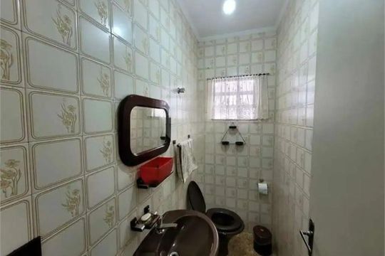 Banheiro de casa à venda com 6 quartos, 274m² em Lapa, São Paulo