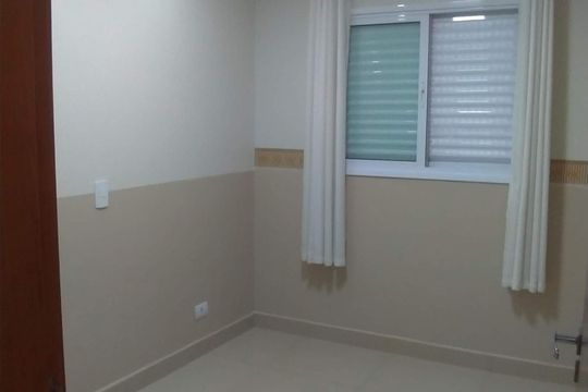 Quarto de apartamento à venda com 2 quartos, 50m² em Utinga, Santo André
