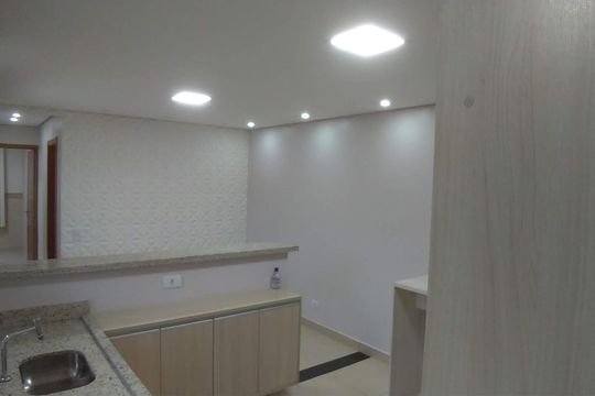 Sala/Cozinha de apartamento à venda com 2 quartos, 50m² em Utinga, Santo André