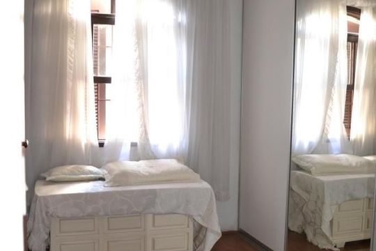 Suíte de casa à venda com 3 quartos, 140m² em Vila Cordeiro, São Paulo