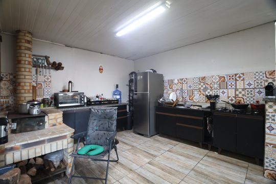 Cozinha - Armários de casa para alugar com 4 quartos, 130m² em Harmonia, Canoas