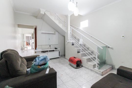 Sala de casa para alugar com 3 quartos, 110m² em Vila Rosaria, São Paulo