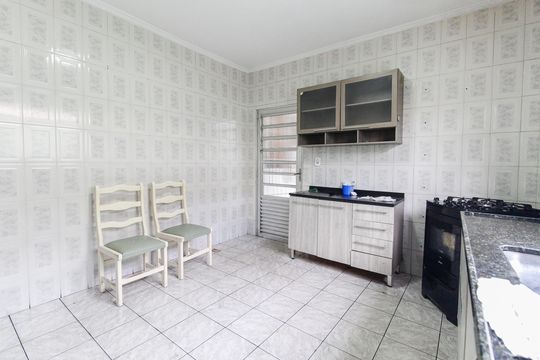 Cozinha de casa para alugar com 3 quartos, 110m² em Vila Rosaria, São Paulo
