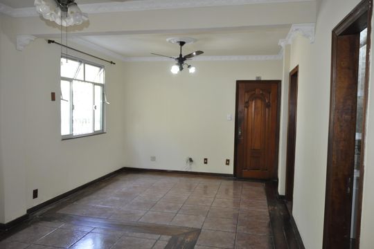 Sala de apartamento à venda com 2 quartos, 67m² em Del Castilho, Rio de Janeiro