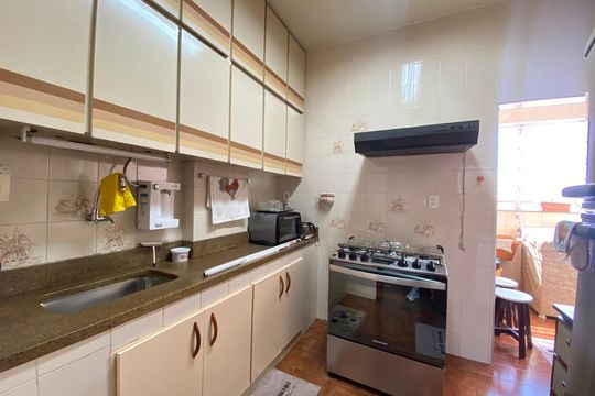 Cozinha de apartamento para alugar com 3 quartos, 90m² em Engenho de Dentro, Rio de Janeiro
