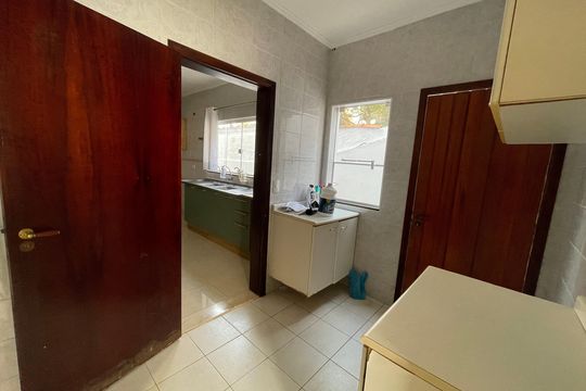 Área de Serviço de casa de condomínio para alugar com 4 quartos, 326m² em Granja Vianna cotia, Cotia