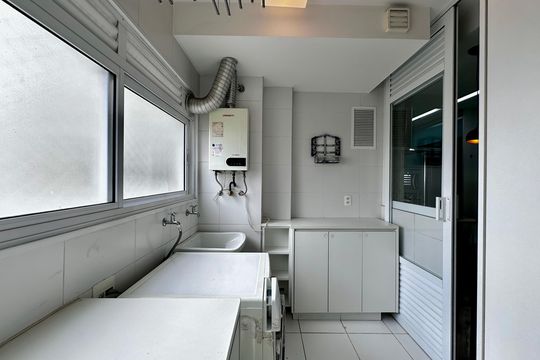 Área de Serviço de apartamento para alugar com 3 quartos, 109m² em Jardim Aeroporto, São Paulo