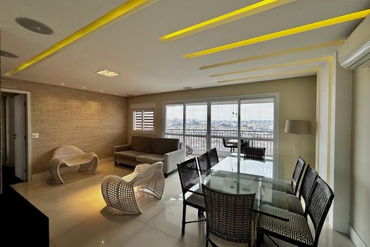 Apartamento para alugar com 3 quartos, 109m² em Jardim Aeroporto, São Paulo