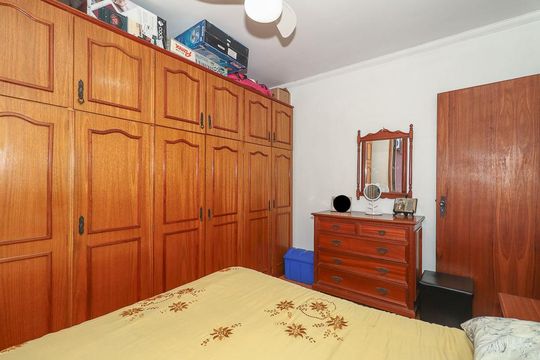 Quarto de apartamento à venda com 2 quartos, 76m² em Mont’serrat, Porto Alegre
