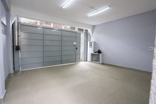 Garagem de casa para alugar com 2 quartos, 100m² em Vila Lageado, São Paulo