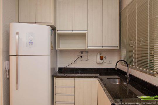 Cozinha de casa de condomínio à venda com 2 quartos, 70m² em Vila Santa Edwiges, São Paulo