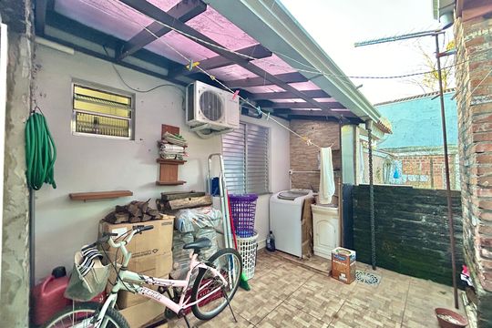 Pátio de casa à venda com 2 quartos, 84m² em Canudos, Novo Hamburgo