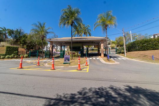 Fachada de casa de condomínio à venda com 4 quartos, 411m² em Loteamento Alphaville Campinas, Campinas