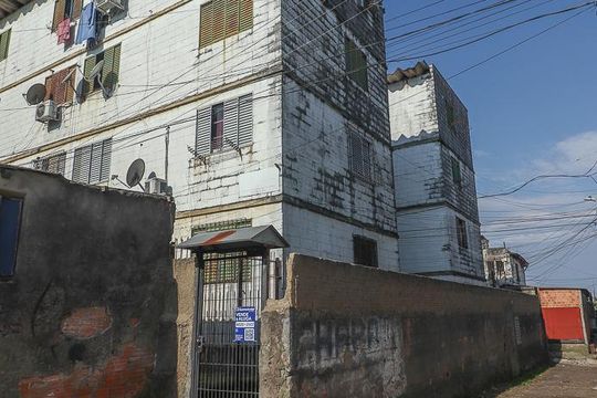 Fachada de apartamento à venda com 2 quartos, 41m² em Rubem Berta, Porto Alegre