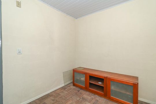 Quarto de apartamento à venda com 2 quartos, 41m² em Rubem Berta, Porto Alegre
