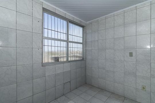 Cozinha de apartamento à venda com 2 quartos, 41m² em Rubem Berta, Porto Alegre