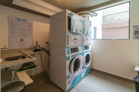 Área comum - Lavanderia de apartamento para alugar com 1 quarto, 38m² em Pompeia, São Paulo