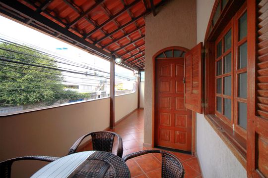Varanda da Sala de casa à venda com 5 quartos, 300m² em Pompéia, Belo Horizonte