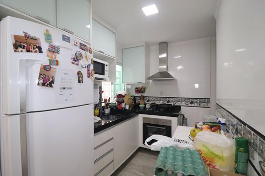 Cozinha de apartamento à venda com 2 quartos, 110m² em Vila Camilópolis, Santo André