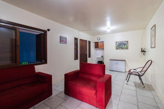 Sala de casa à venda com 2 quartos, 180m² em Santa Tereza, Porto Alegre