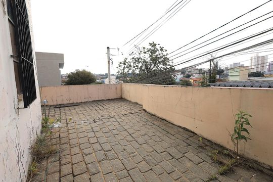 Quintal de casa para alugar com 3 quartos, 189m² em Jardim Bela Vista, Santo André