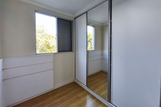 Quarto 2 de apartamento à venda com 2 quartos, 50m² em Vila Carminha, Campinas